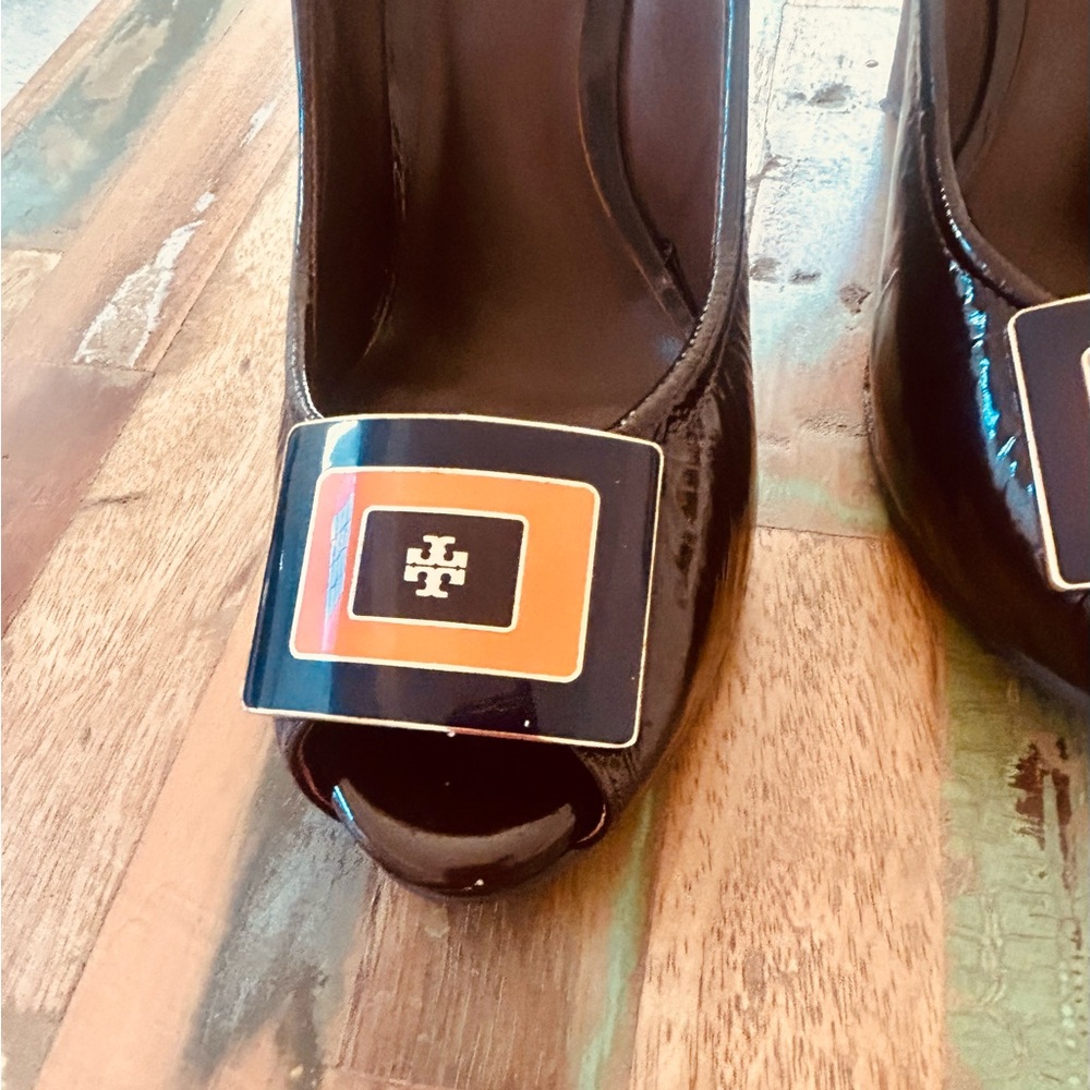 Tory Burch Brown Patent leather Peep-toe wedges. - Picture 2 of 16